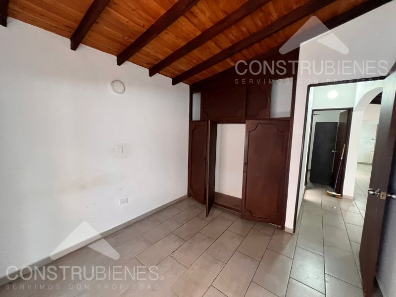 Casa para el arriendo en Sabaneta - Holanda el codigo es 2209 Foto 6