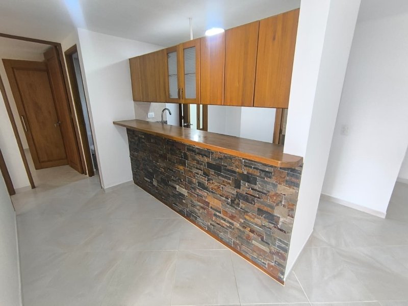 Apartamento para el arriendo en Sabaneta el codigo es 9674 Foto 2