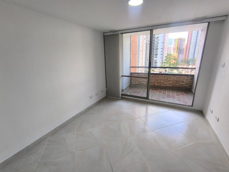 Apartamento para el arriendo en Sabaneta el codigo es 9674 Foto 4