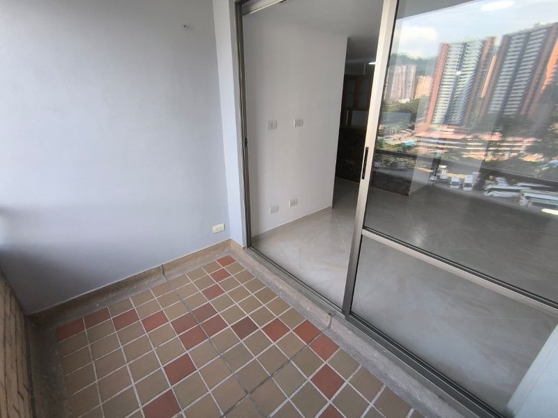 Apartamento para el arriendo en Sabaneta el codigo es 9674 Foto 6