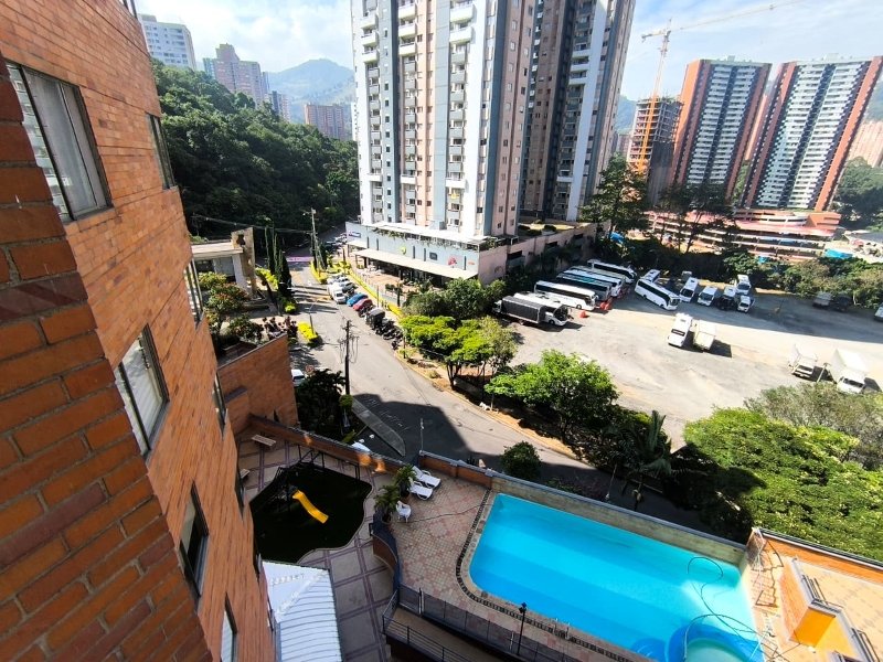 Apartamento para el arriendo en Sabaneta el codigo es 9674 Foto 8