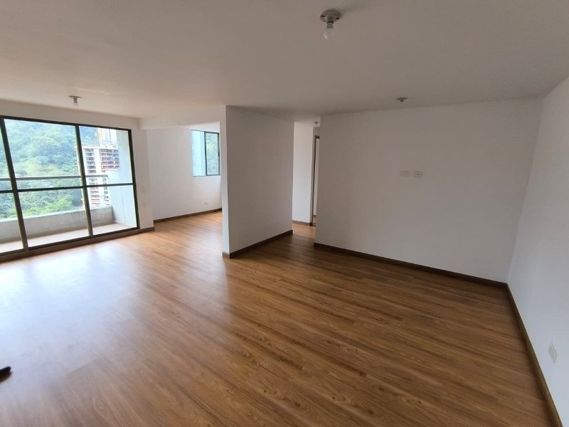 Apartamento para el arriendo en Sabaneta el codigo es 17927 Foto 2