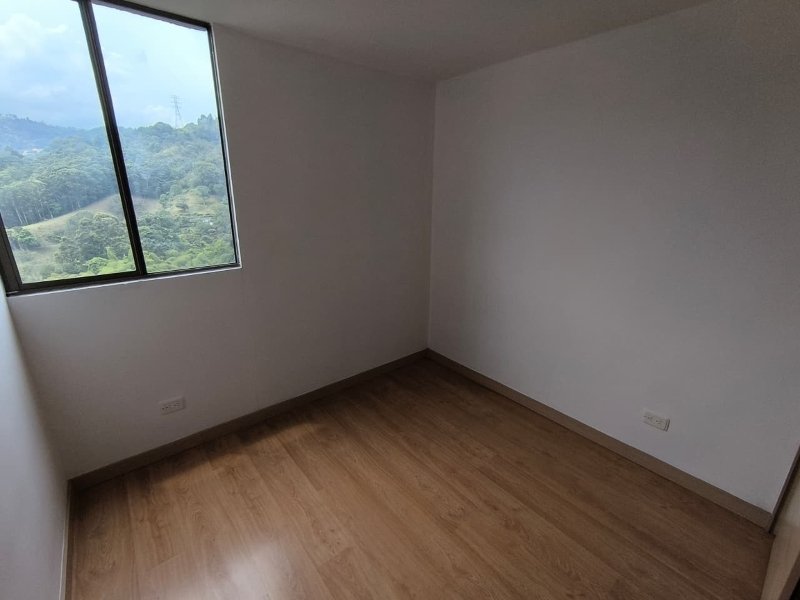 Apartamento para el arriendo en Sabaneta el codigo es 17927 Foto 9