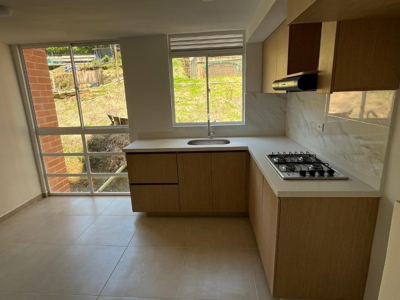 Apartamento para el arriendo en Sabaneta el codigo es 17874 Foto 2