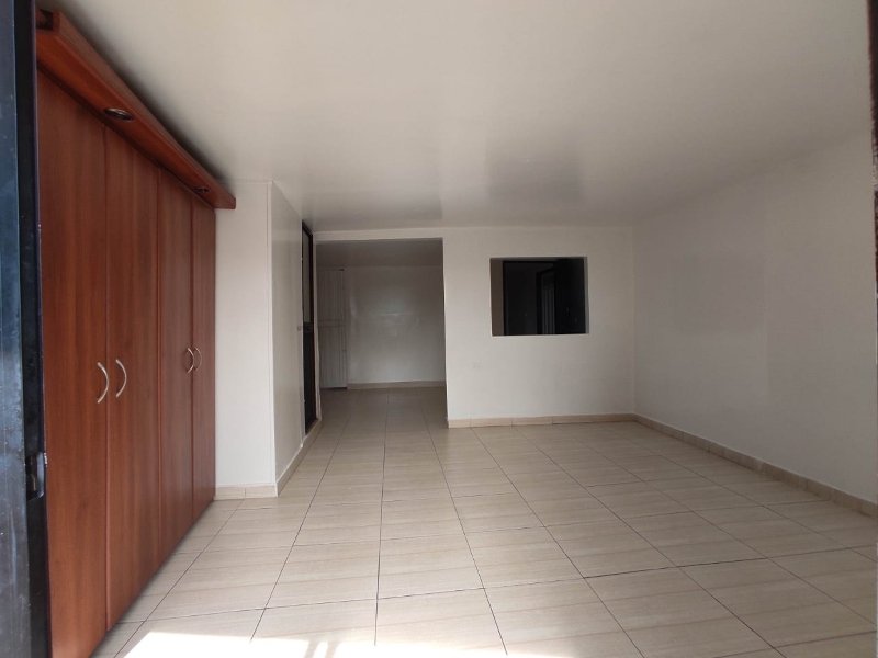 Apartaestudio para el arriendo en Itagüí el codigo es 17367 Foto 5