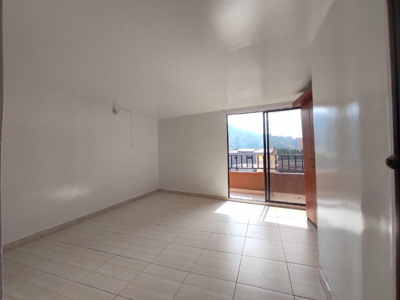 Apartaestudio para el arriendo en Itagüí el codigo es 17367 Foto 4