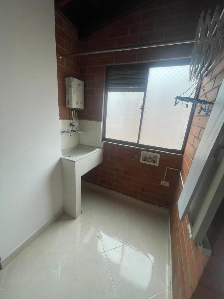 Apartamento para el arriendo en Sabaneta el codigo es 5721 Foto 11