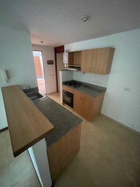 Apartamento para el arriendo en Sabaneta el codigo es 715 Foto 3