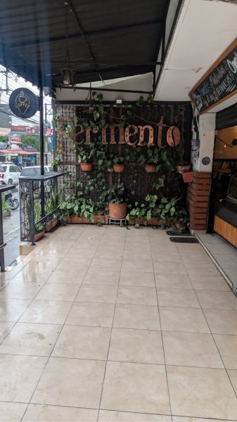 Local para el arriendo en Sabaneta - Zaratoga el codigo es 3149 Foto 3