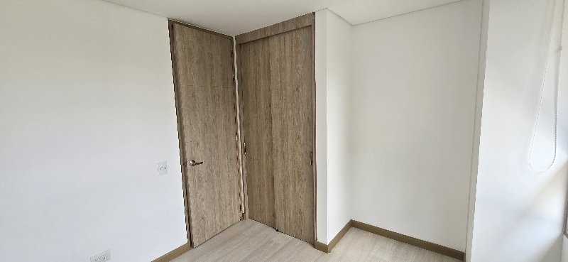 Apartamento para el arriendo en Envigado el codigo es 15569 Foto 10