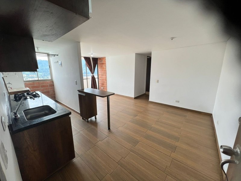 Apartamento para el arriendo en La Estrella el codigo es 3461 Foto 3