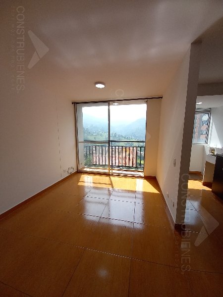 Apartamento para el arriendo en Sabaneta el codigo es 11818 Foto 4