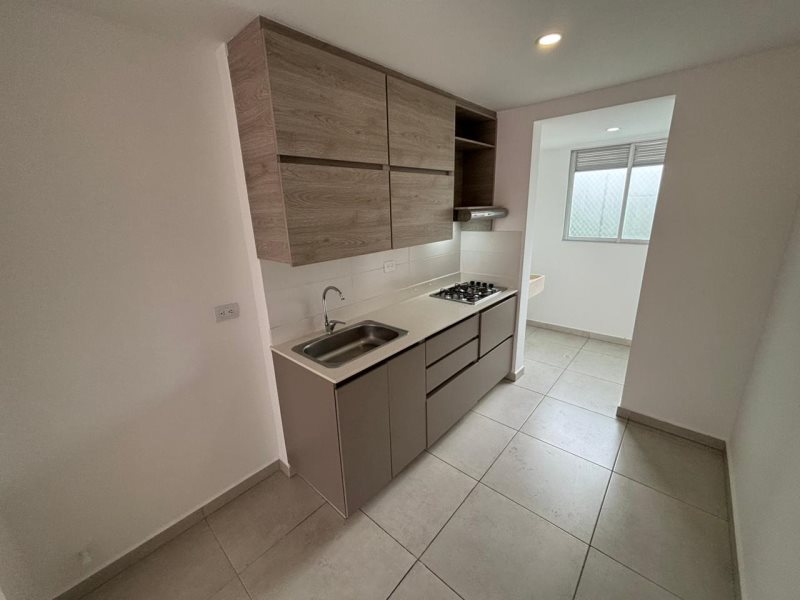 Apartamento para el arriendo en Sabaneta el codigo es 17106 Foto 2