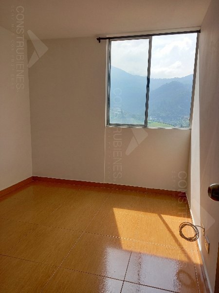 Apartamento para el arriendo en Sabaneta el codigo es 11818 Foto 7