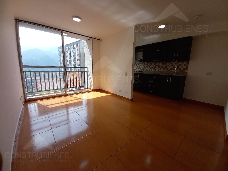 Apartamento para el arriendo en Sabaneta el codigo es 11818 Foto 3