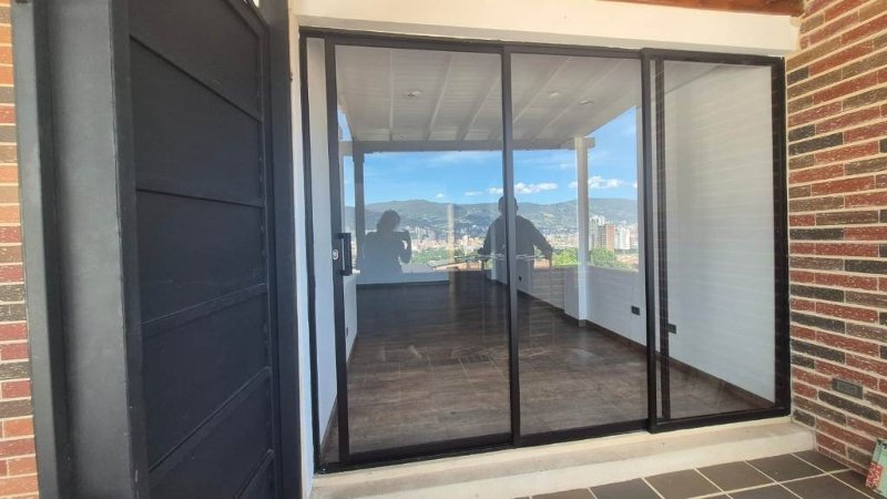 Apartaestudio para el arriendo en La Estrella el codigo es 13968 Foto 6