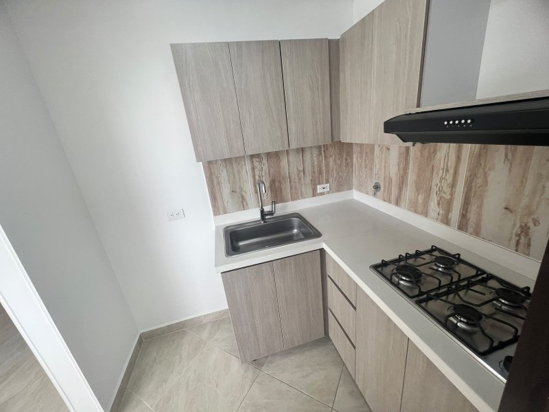 Apartamento para el arriendo en Sabaneta el codigo es 17870 Foto 2