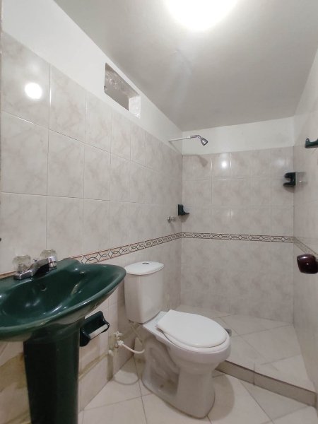 Apartaestudio para el arriendo en Itagüí el codigo es 17366 Foto 8