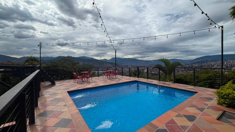 Casa-Finca para el arriendo en Envigado el codigo es 17837 Foto 18