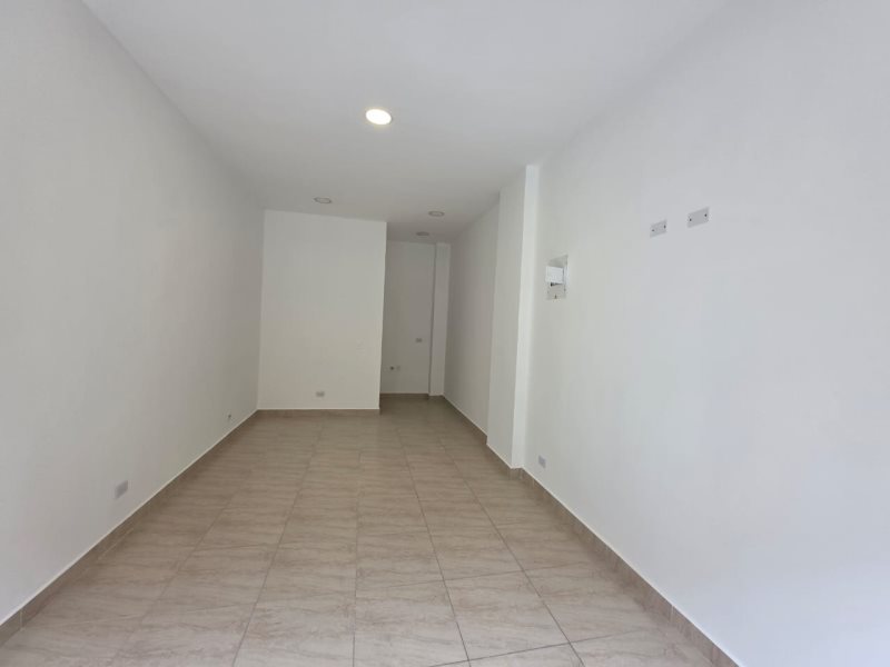 Local para el arriendo en Sabaneta el codigo es 12858 Foto 9