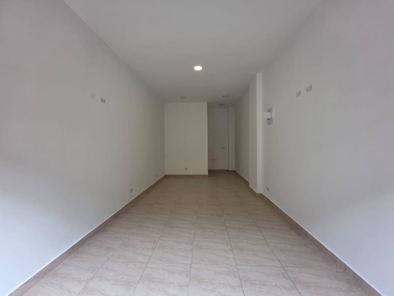 Local para el arriendo en Sabaneta el codigo es 12858 Foto 10