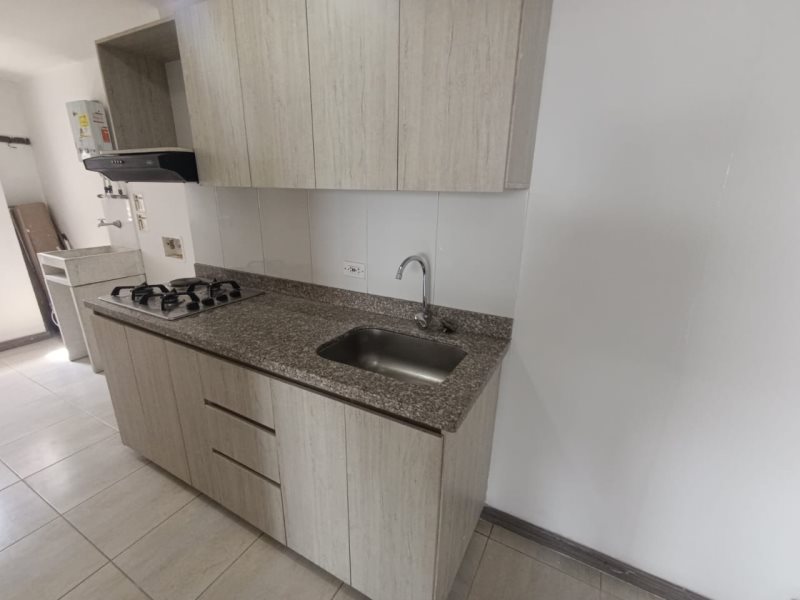 Apartamento para el arriendo en Sabaneta el codigo es 17070 Foto 2