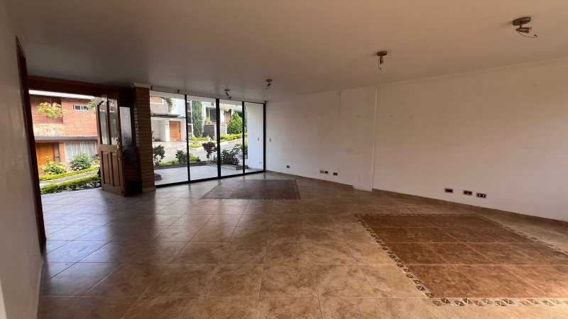 Casa para el arriendo en Sabaneta el codigo es 17093 Foto 4