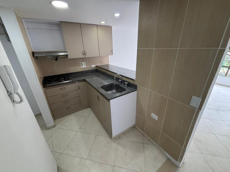 Apartamento para el arriendo en Sabaneta el codigo es 16934 Foto 2