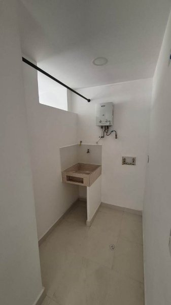 Apartaestudio para el arriendo en Sabaneta el codigo es 12079 Foto 9