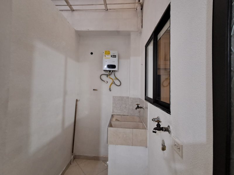 Apartamento para el arriendo en Sabaneta el codigo es 9834 Foto 11