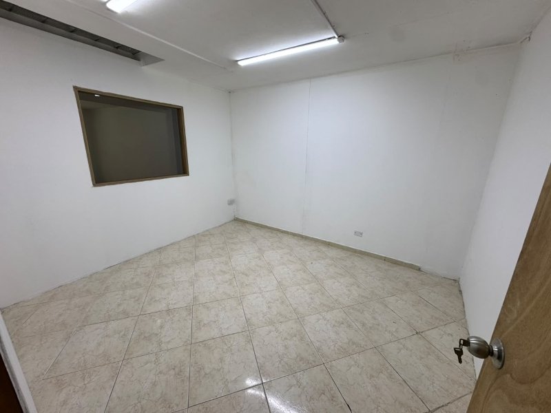 Local para el arriendo en Sabaneta el codigo es 17863 Foto 7