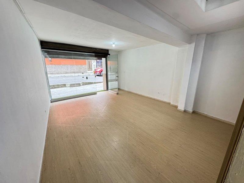 Local para el arriendo en Sabaneta el codigo es 17863 Foto 2