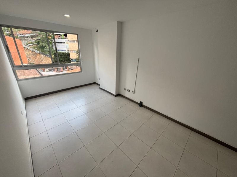 Apartamento para el arriendo en Sabaneta el codigo es 8233 Foto 4
