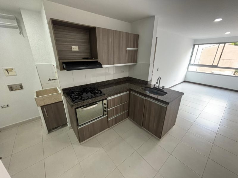 Apartamento para el arriendo en Sabaneta el codigo es 8233 Foto 2