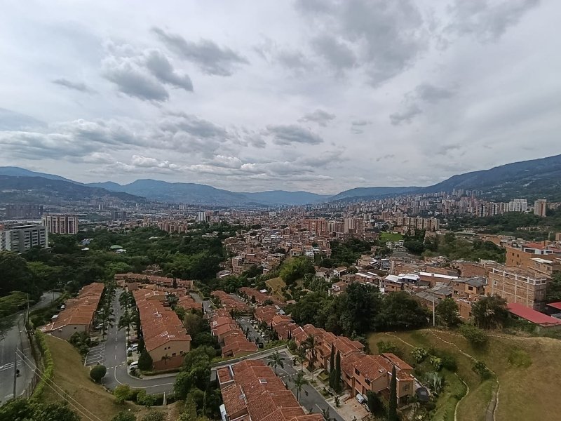 Apartamento para el arriendo en Envigado el codigo es 17919 Foto 4
