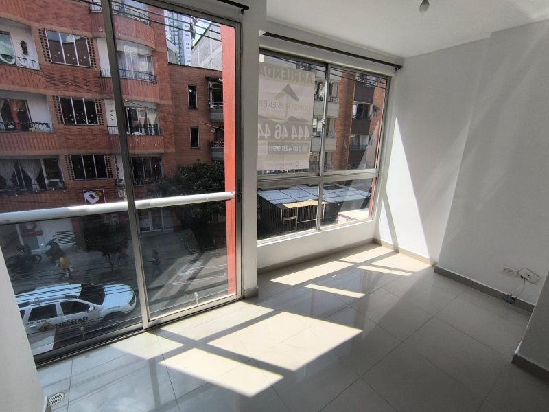 Apartamento para el arriendo en Sabaneta el codigo es 2790 Foto 3
