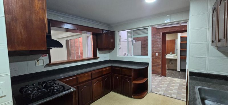 Casa para el arriendo en Envigado - Cumbres el codigo es 16859 Foto 3