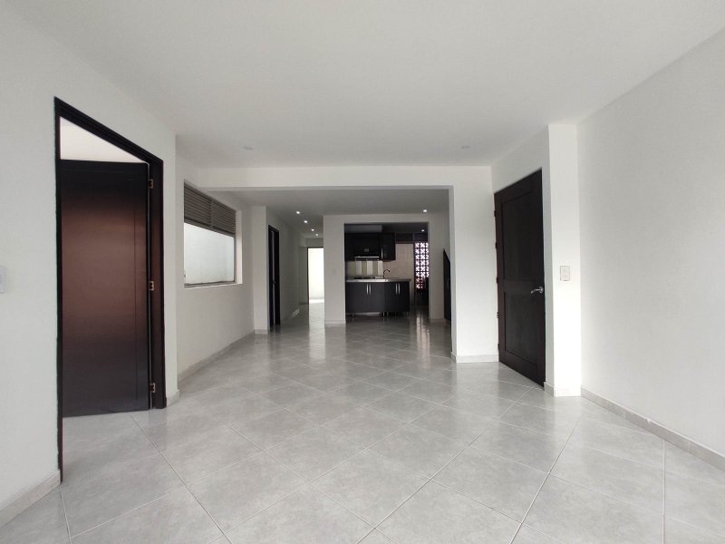 Apartamento para el arriendo en Itagüí el codigo es 17355 Foto 3