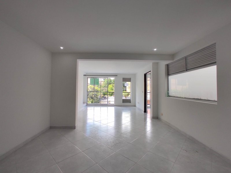 Apartamento para el arriendo en Itagüí el codigo es 17355 Foto 4