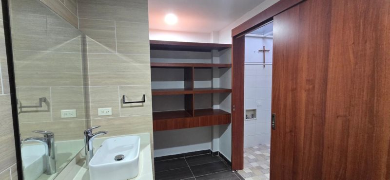 Casa para el arriendo en Envigado - Cumbres el codigo es 16859 Foto 15