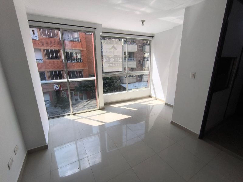 Apartamento para el arriendo en Sabaneta el codigo es 2790 Foto 5