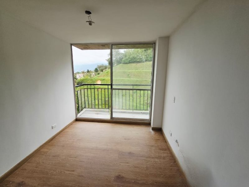 Apartamento para el arriendo en Sabaneta el codigo es 16704 Foto 2