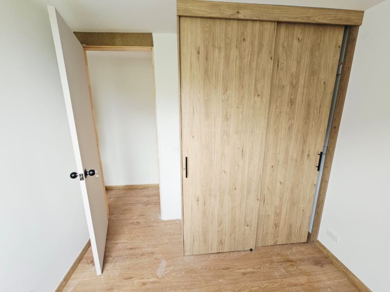 Apartamento para el arriendo en Sabaneta el codigo es 16704 Foto 7