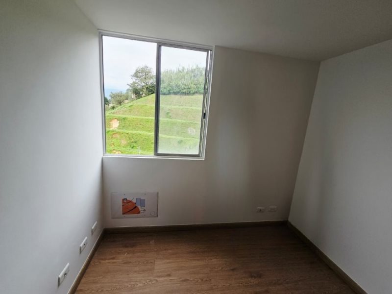 Apartamento para el arriendo en Sabaneta el codigo es 16704 Foto 9