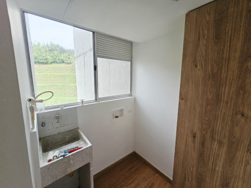 Apartamento para el arriendo en Sabaneta el codigo es 16704 Foto 15