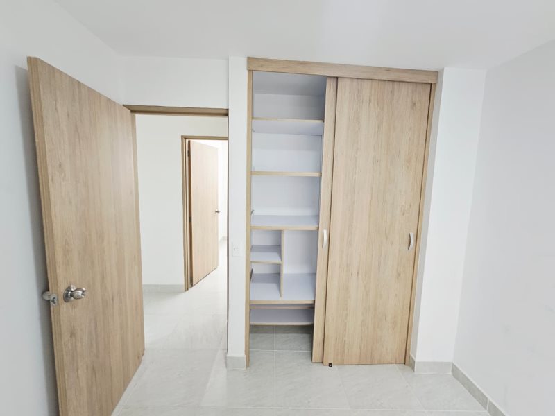 Apartamento para el arriendo en Sabaneta el codigo es 14784 Foto 6