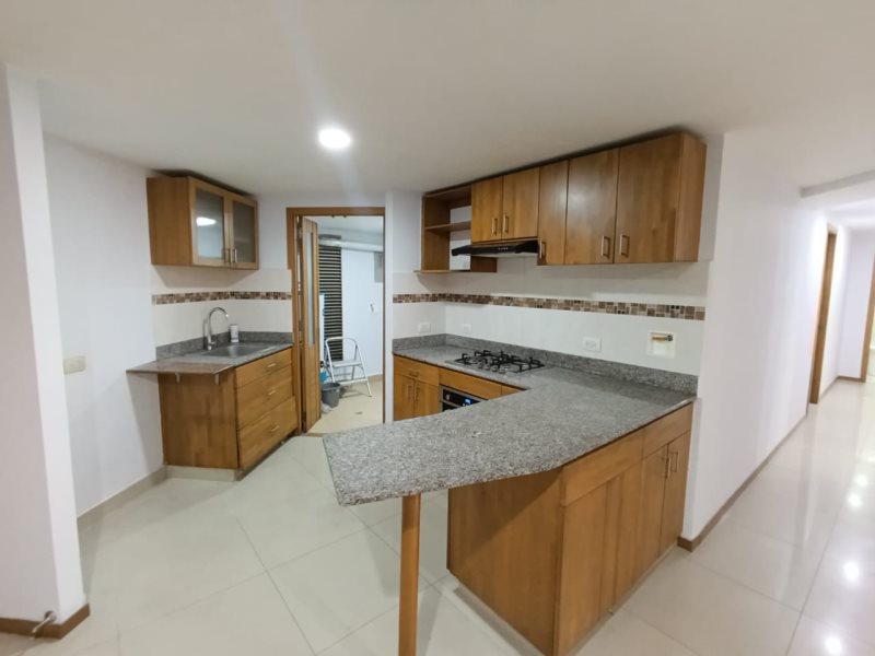 Apartamento para el arriendo en Sabaneta el codigo es 17027 Foto 4