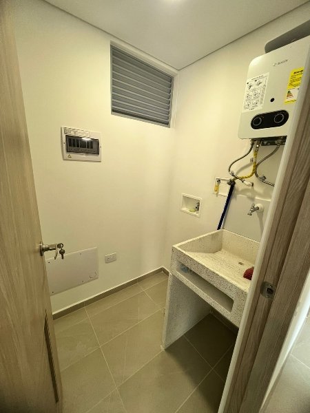 Apartamento para el arriendo en Sabaneta el codigo es 17423 Foto 12