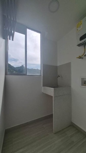 Apartamento para el arriendo en Sabaneta el codigo es 12670 Foto 14