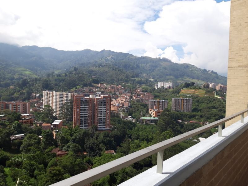 Apartamento para el arriendo en Envigado el codigo es 16666 Foto 9